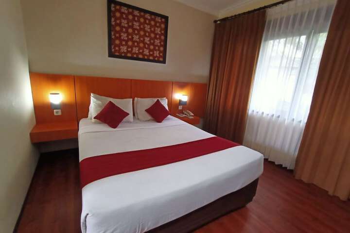 Room 7 of 30