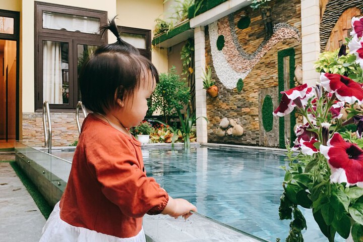 Pool 122 of 153