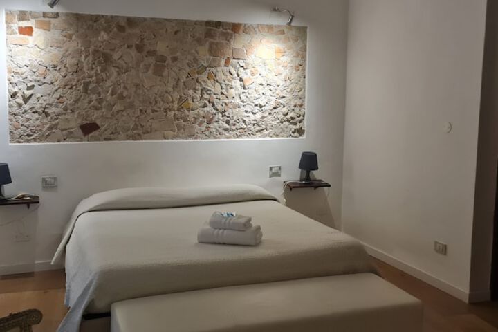 Room 14 of 42