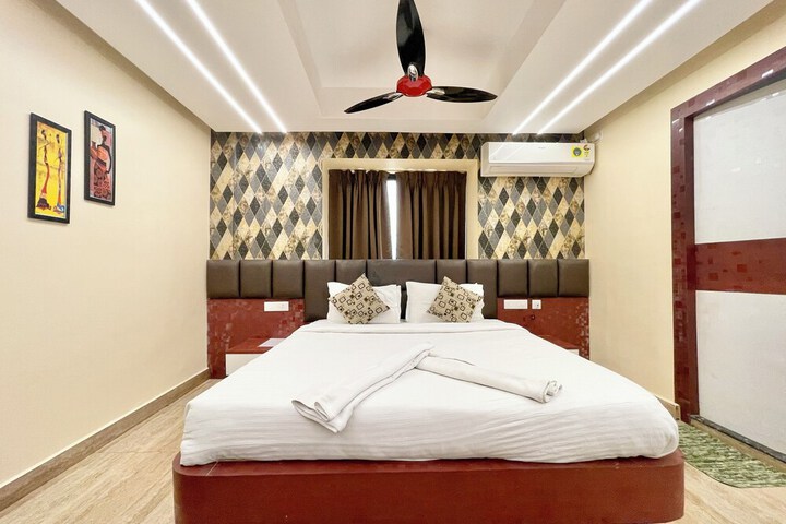Room 74 of 159