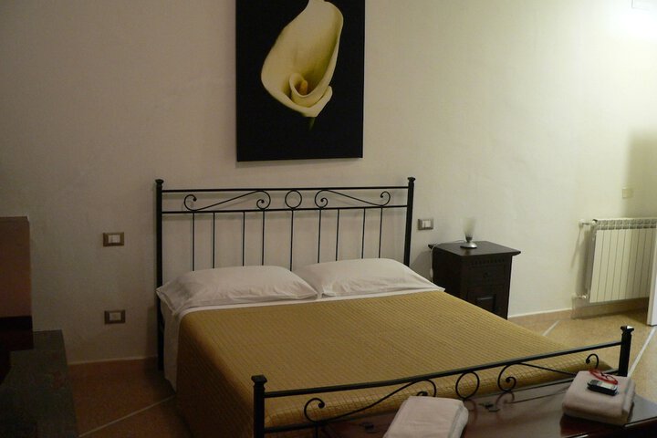 Room 10 of 64