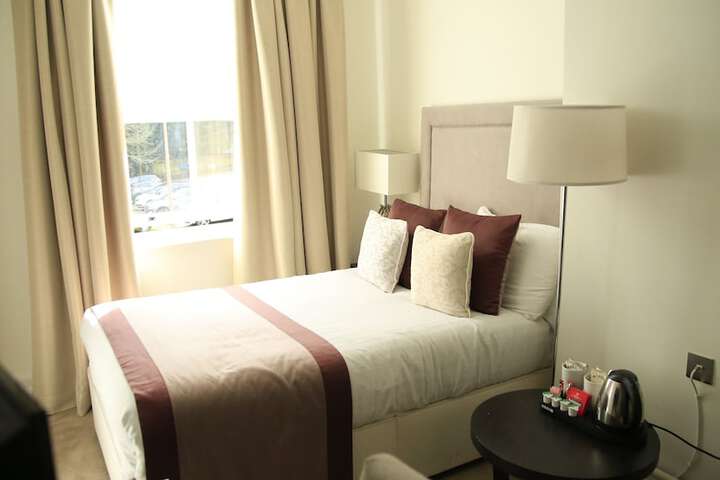 Room 30 of 95