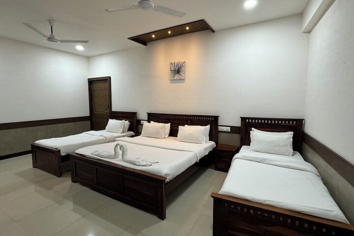 Room 27 of 39