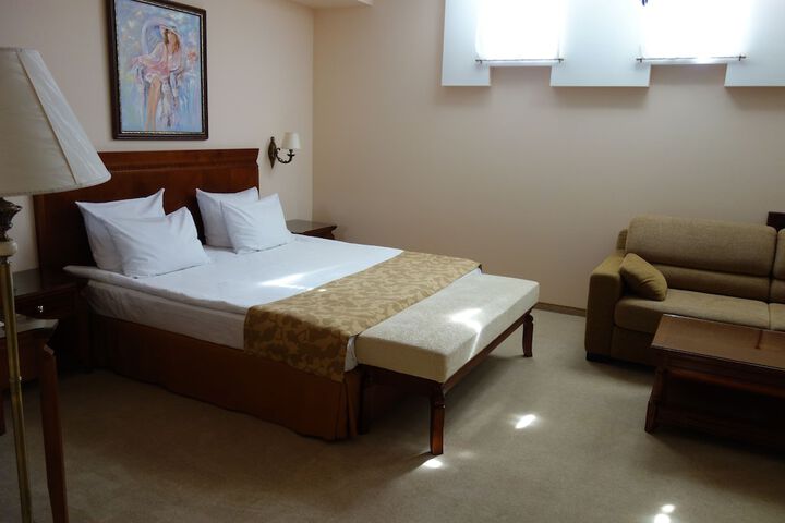 Room 14 of 35