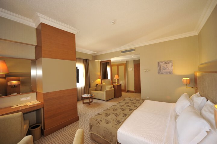 Room 15 of 71