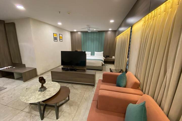 Room 10 of 24