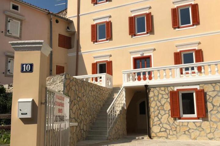 Romantic Villa Centar Omisalj