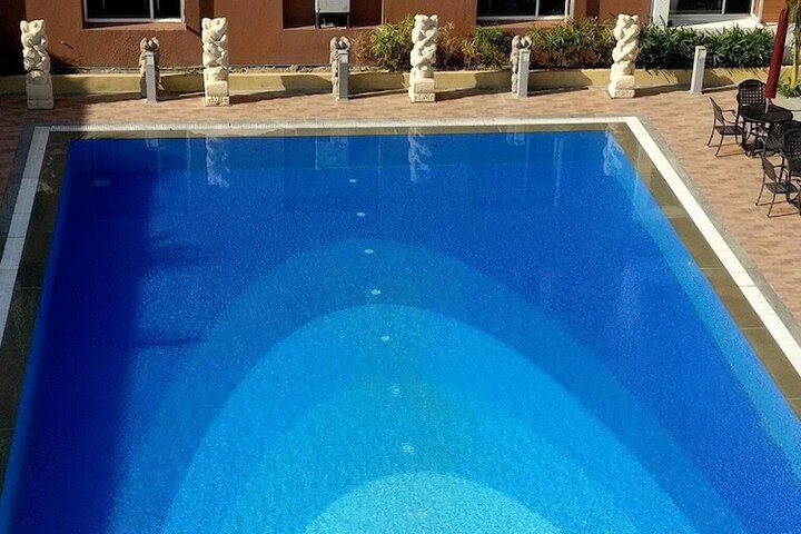 Pool 16 of 32