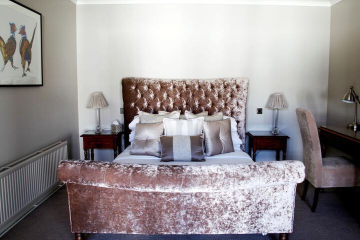 Room 3 of 34