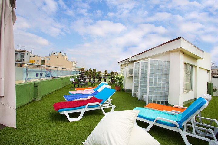 Sundeck