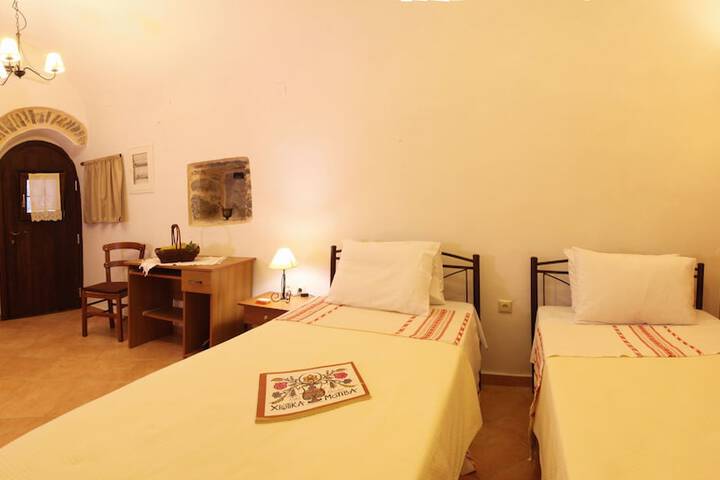 Room 72 of 83