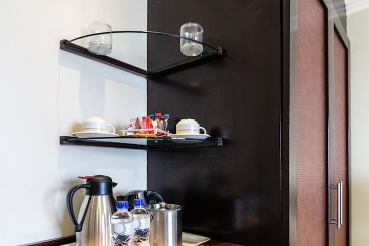 Breakfast/Coffee Service 15 of 34