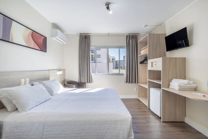 Room 34 of 76