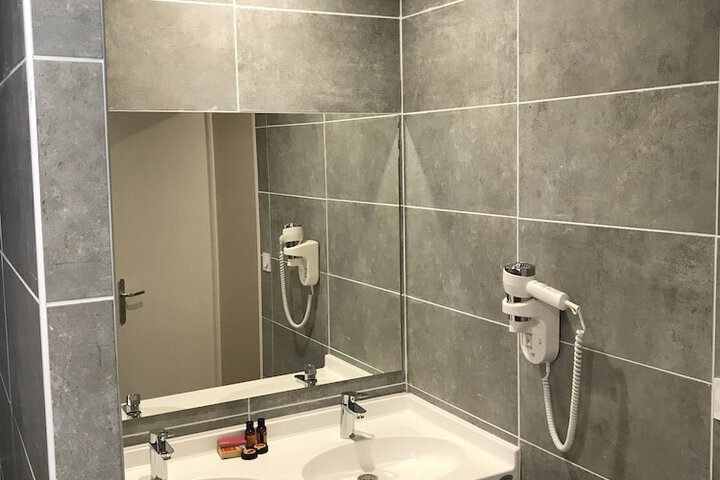 Room 55 of 138