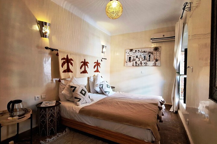 Room 12 of 68
