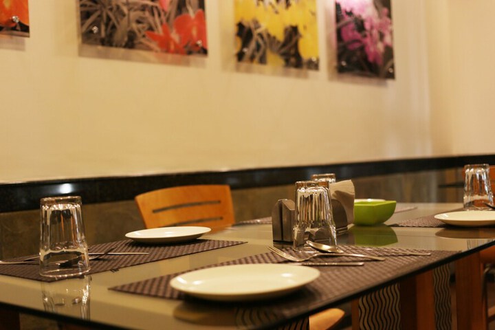 Dining 39 of 47