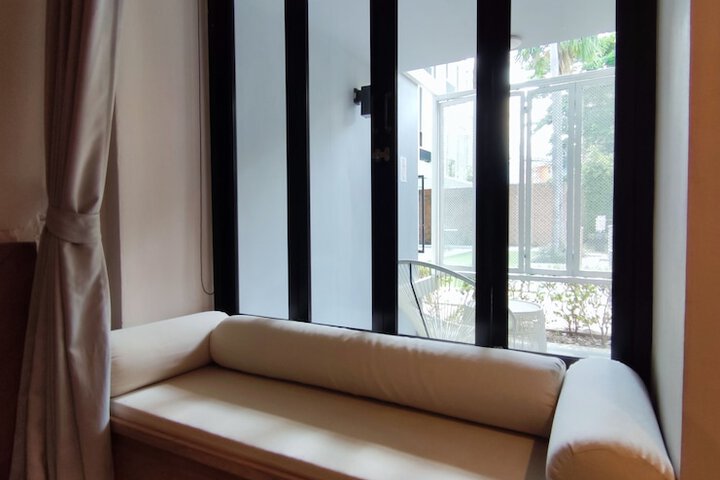 Room 41 of 158