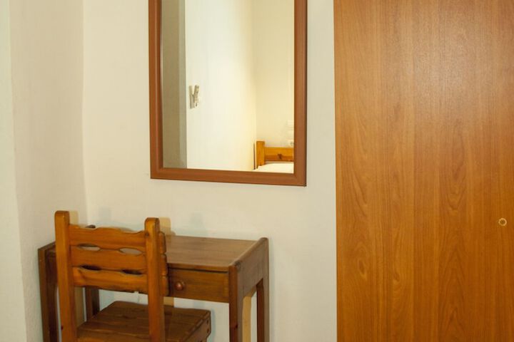 Room 5 of 29