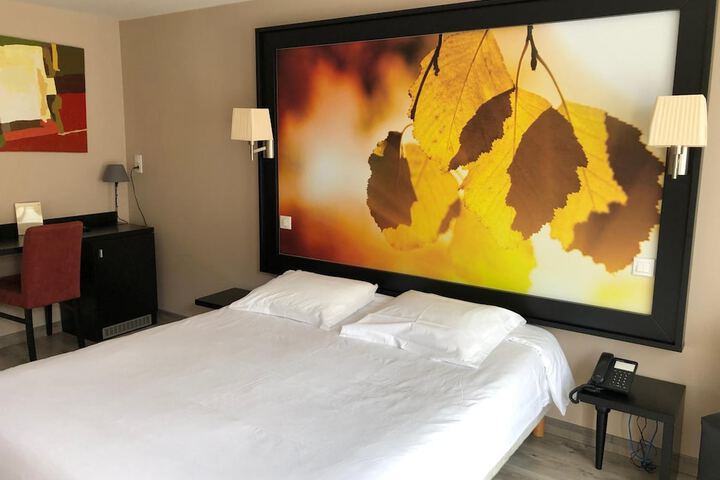 Room 17 of 62