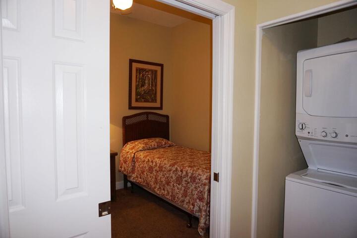 Room 77 of 132