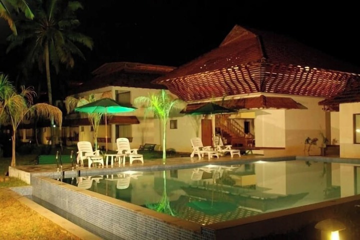 Pool 14 of 23