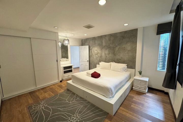 Room 17 of 89