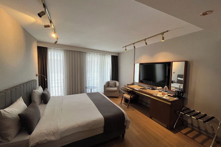Room 77 of 129