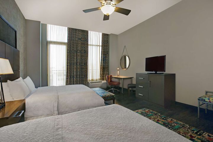 Room 17 of 60