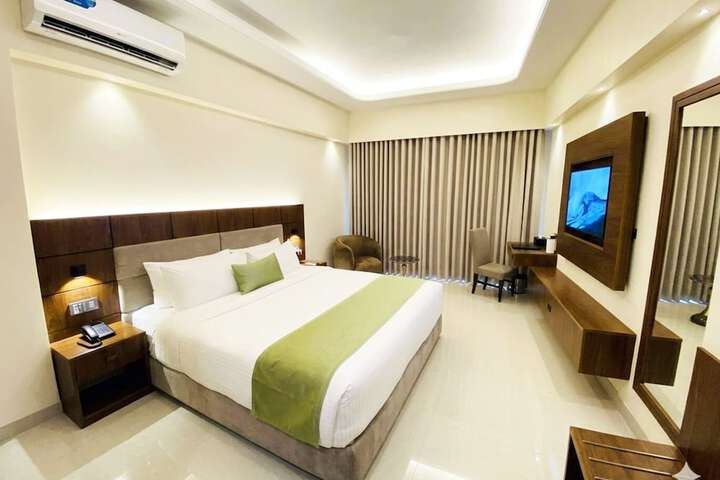Room 6 of 58