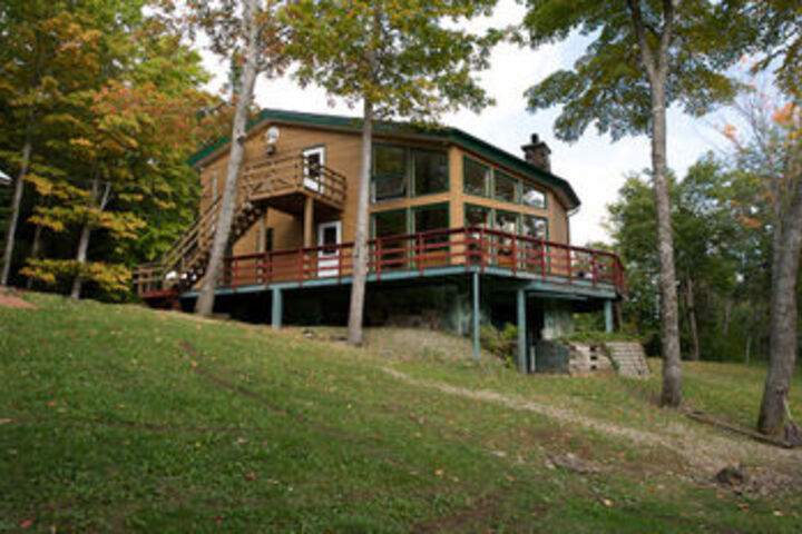Exterior of Les Aventuriers de Charlo