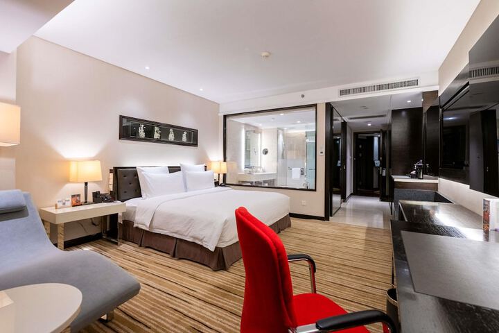 Room 29 of 92