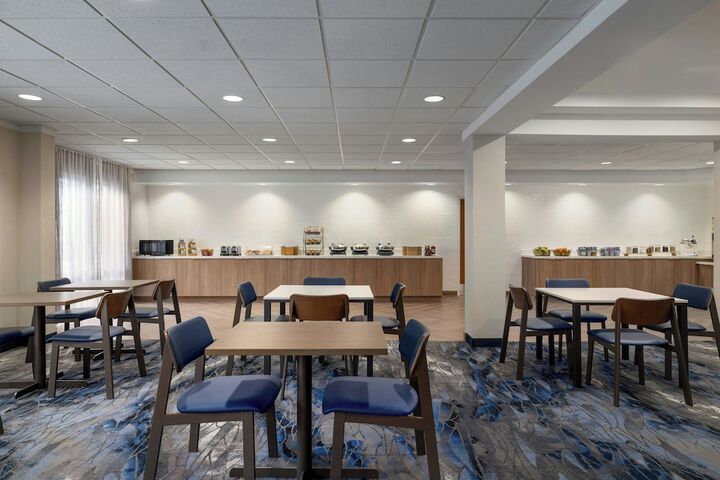 Breakfast/Coffee Service 33 of 35