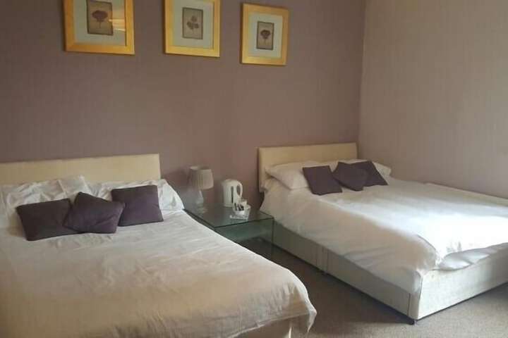 Room 6 of 27