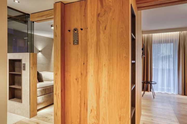 Room 21 of 171