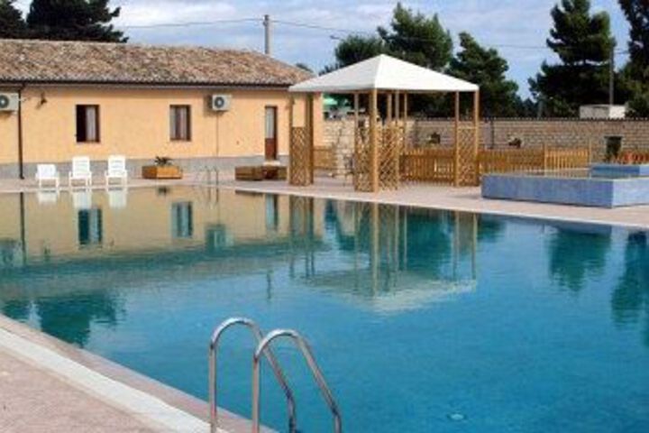 Pool 7 of 8