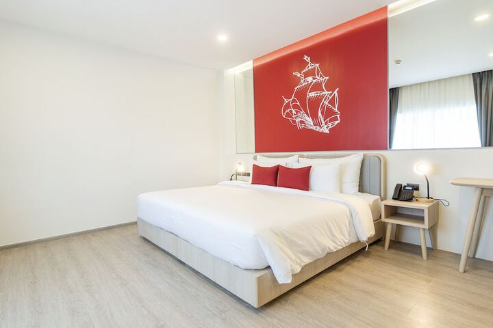 Room 45 of 190