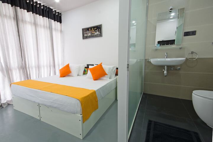 Room 10 of 47