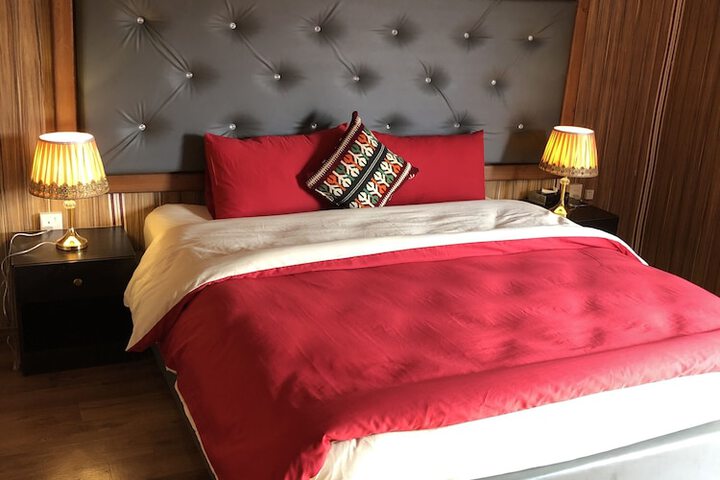 Room 7 of 38