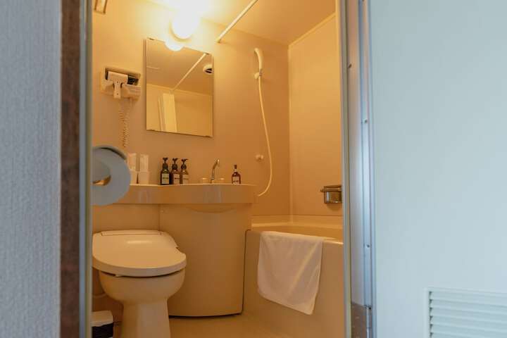 Room 29 of 37