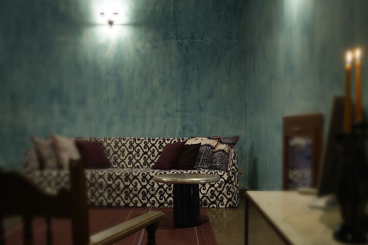 Room 13 of 42