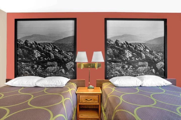 2 Double Beds (6 of 7)