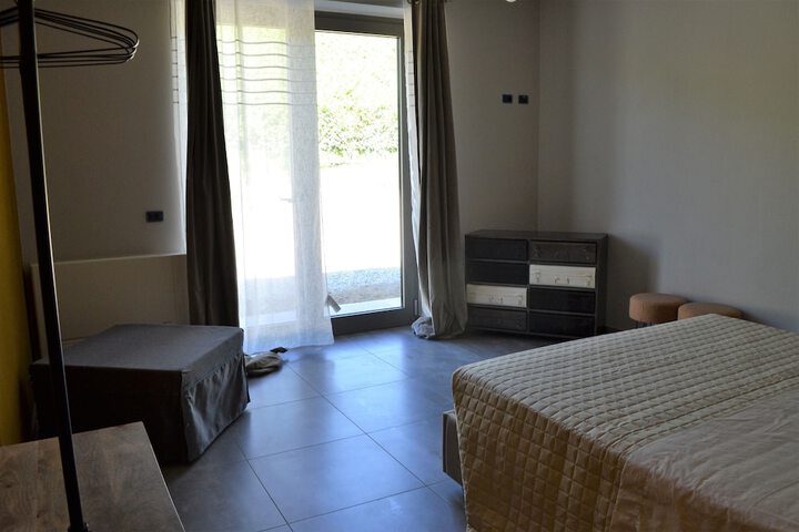 Room 3 of 21