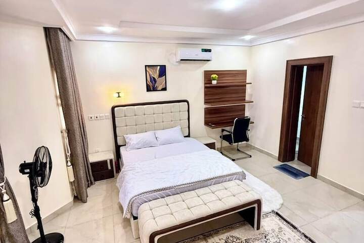 Room 5 of 20