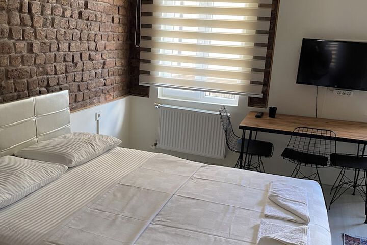 Room 28 of 50