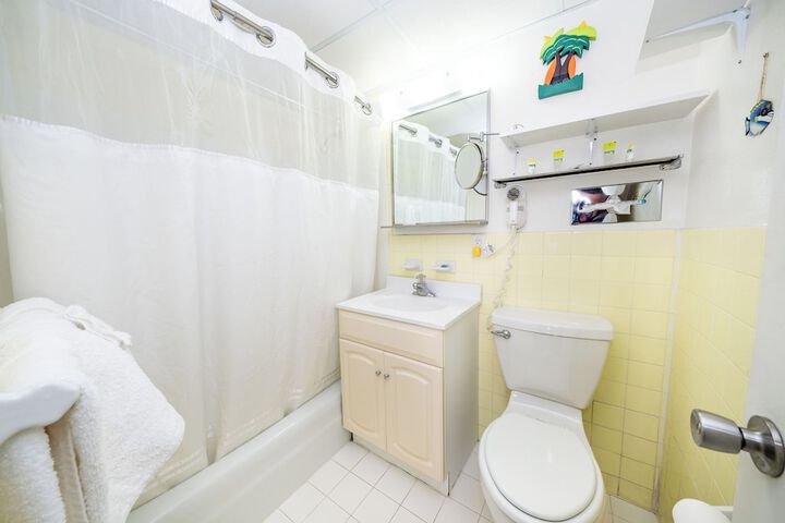 Room 93 of 138