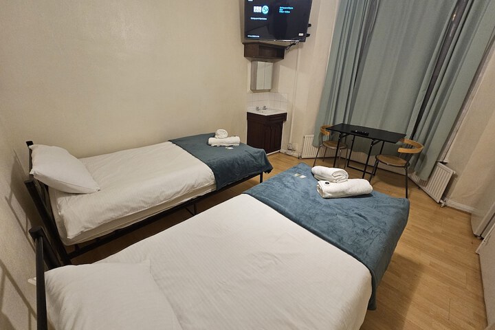 Room 37 of 64