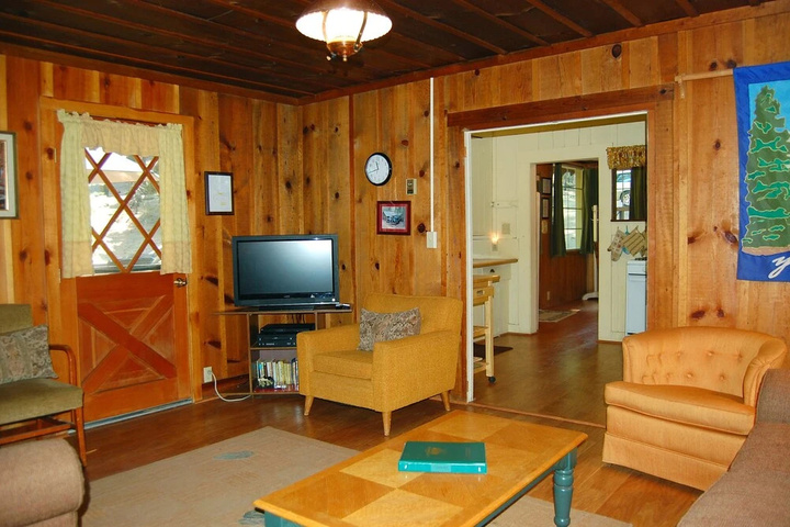 Photo of Fretzs Den