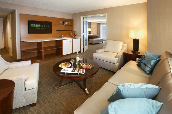 Chelsea Classic Room with 1 King Bed (54 of 54)