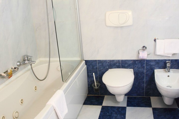 Bath Interior