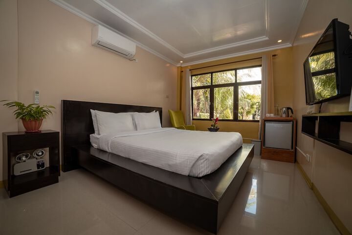 Room 4 of 26